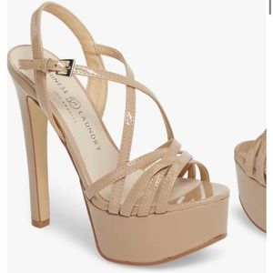 Chinese Laundry Tippy Tops